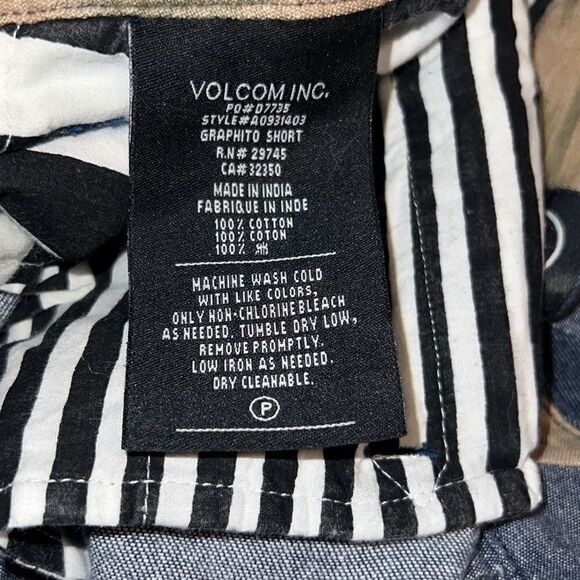 ✨Volcom Men's Striped Blue Graphito Shorts✨ - Picture 6 of 6